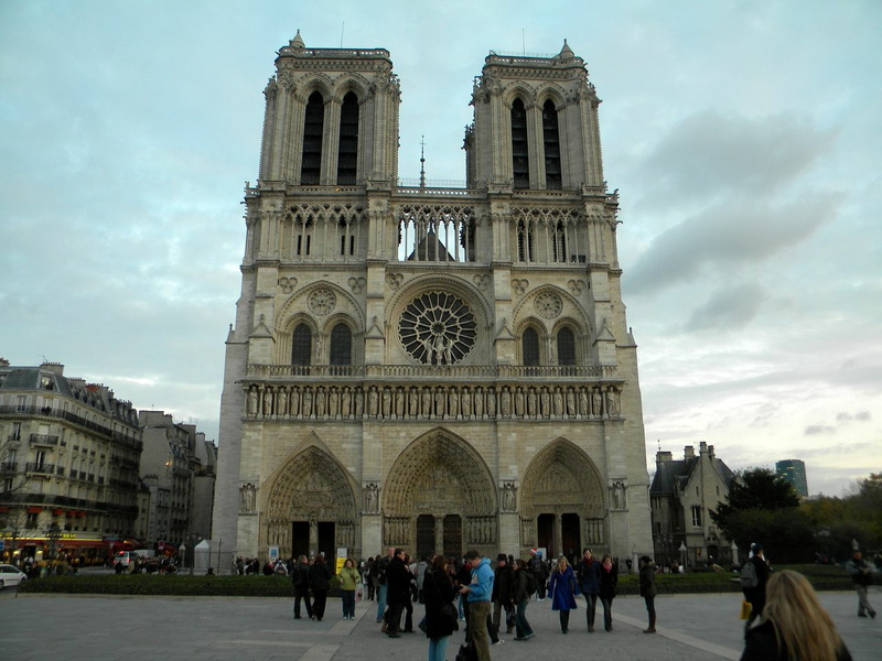 Paris-Notre-Dame-de-Paris_09-11-2009_DSCN0120_JFMartine.JPG
